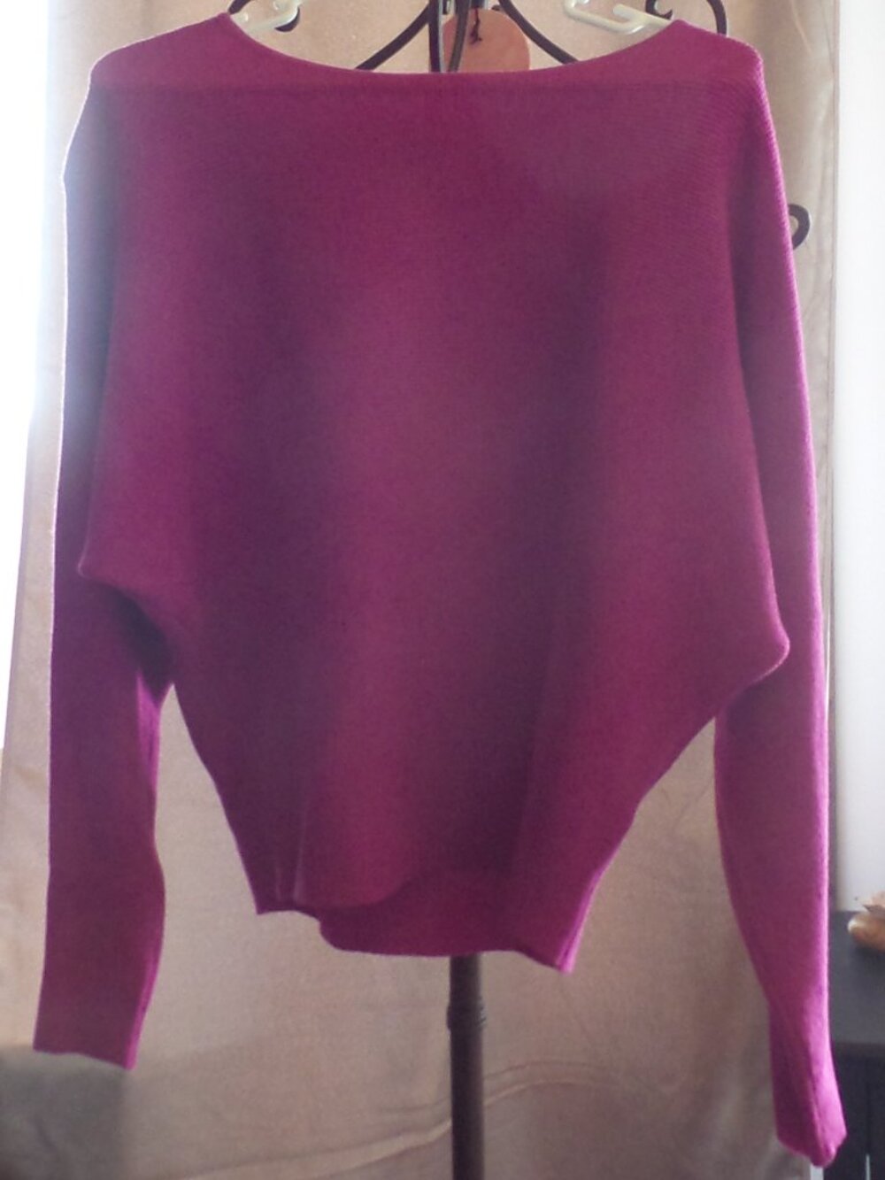 CYRUS Women's Bright Pink Sweater Size Small Like NEW, Never Worn